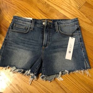 Joes jeans 4 inch cut off short. Never worn still have tag